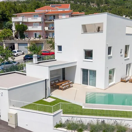 Villa Abc - A