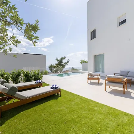 Villa Abc - A *